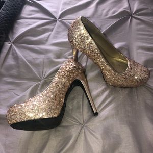 Gold sequence heels
